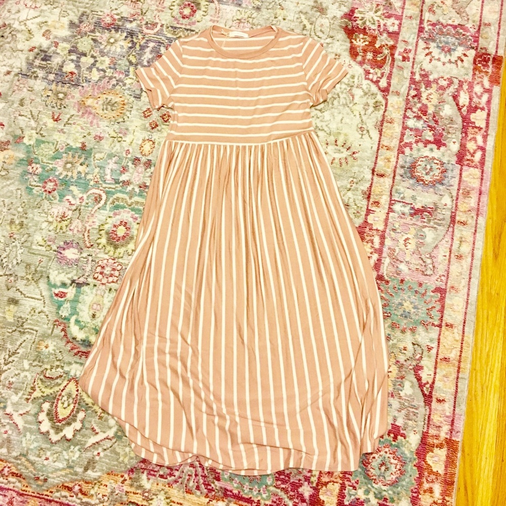 Blush Pink Striped Short Sleeve Dress - Picture 6 of 8